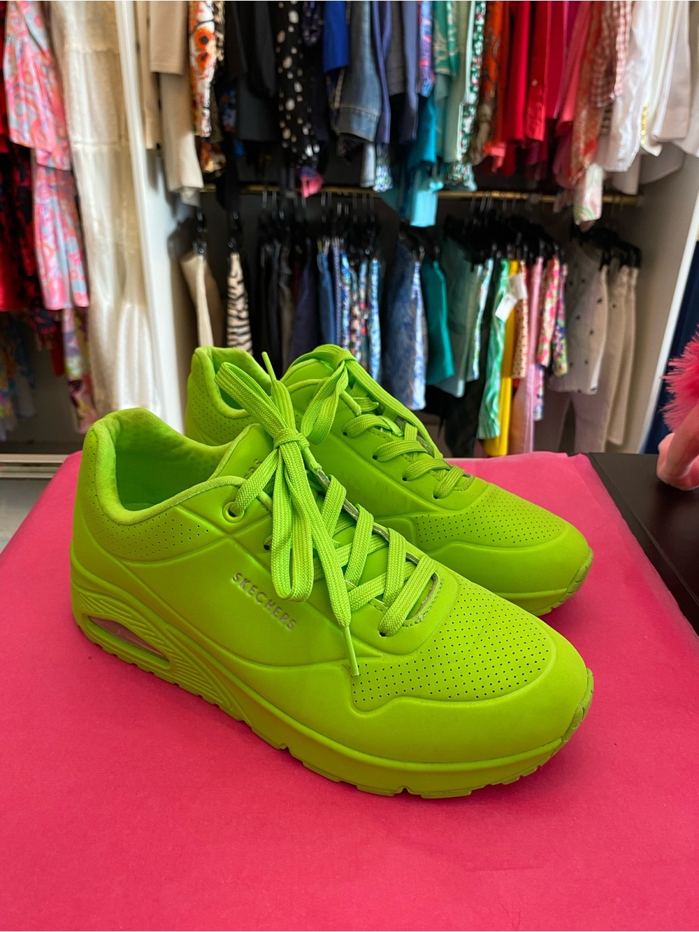 Skechers neon tennis shoes size 8.5